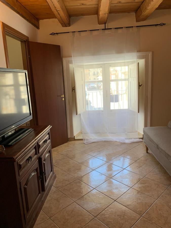 Ortigia Casa Apartment Syracuse ภายนอก รูปภาพ